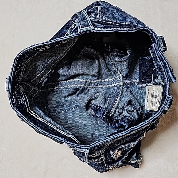 Miss Me Shorts. (Youth) Girl's Size: Waist 10x2.5 Inseam. - Picture 11 of 11